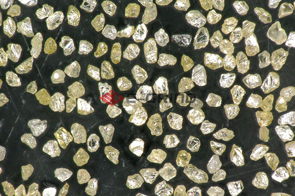 Металлическая сетка с бриллиантами